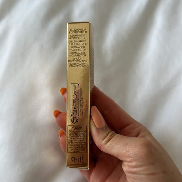 YSL Touche Éclat Awakening Concealer Click Pen- 1 Luminous Radiance - Picture 11 of 11